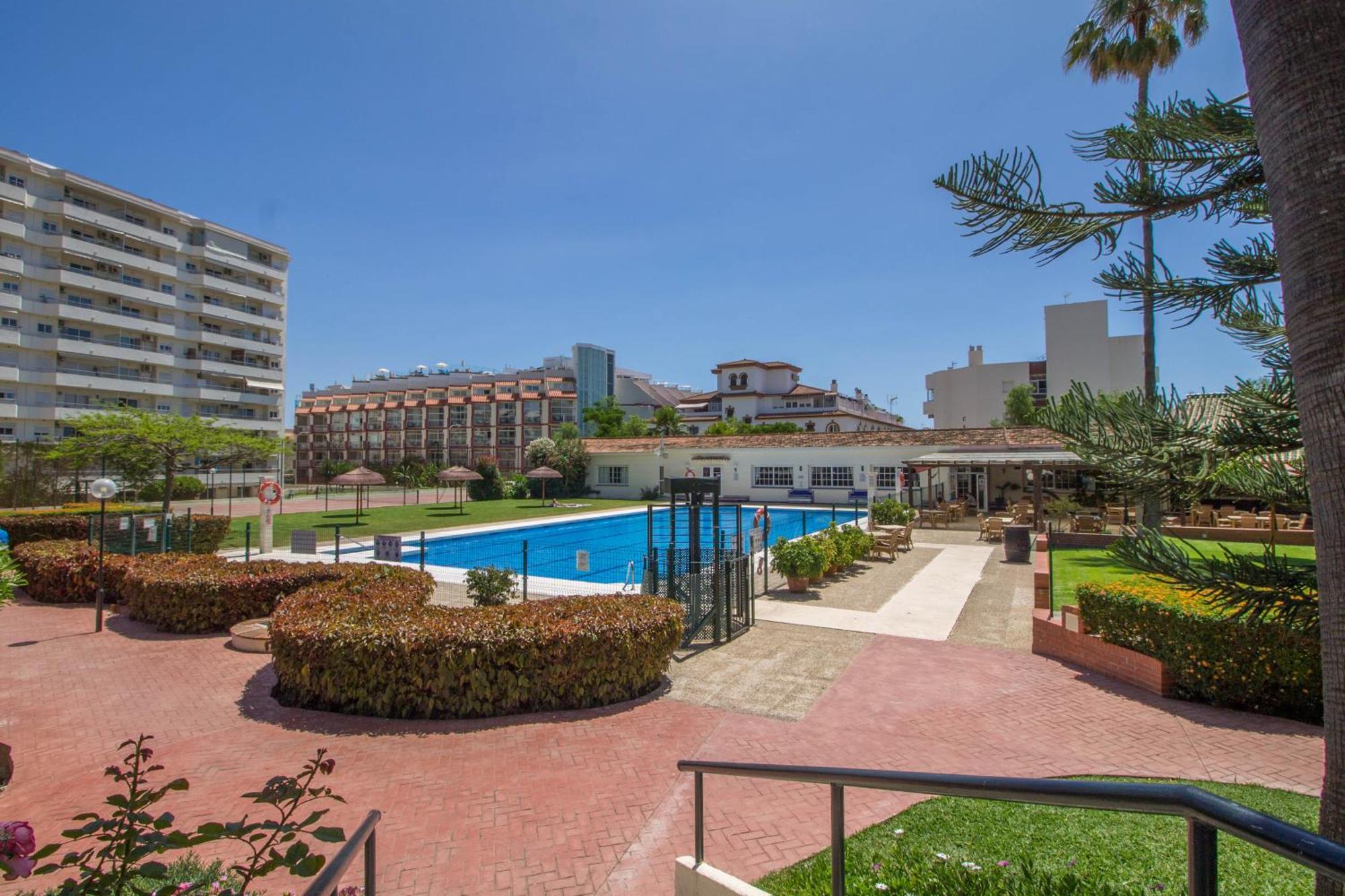 Carihuela Palace 418 By Ivi Real Estate Torremolinos Buitenkant foto